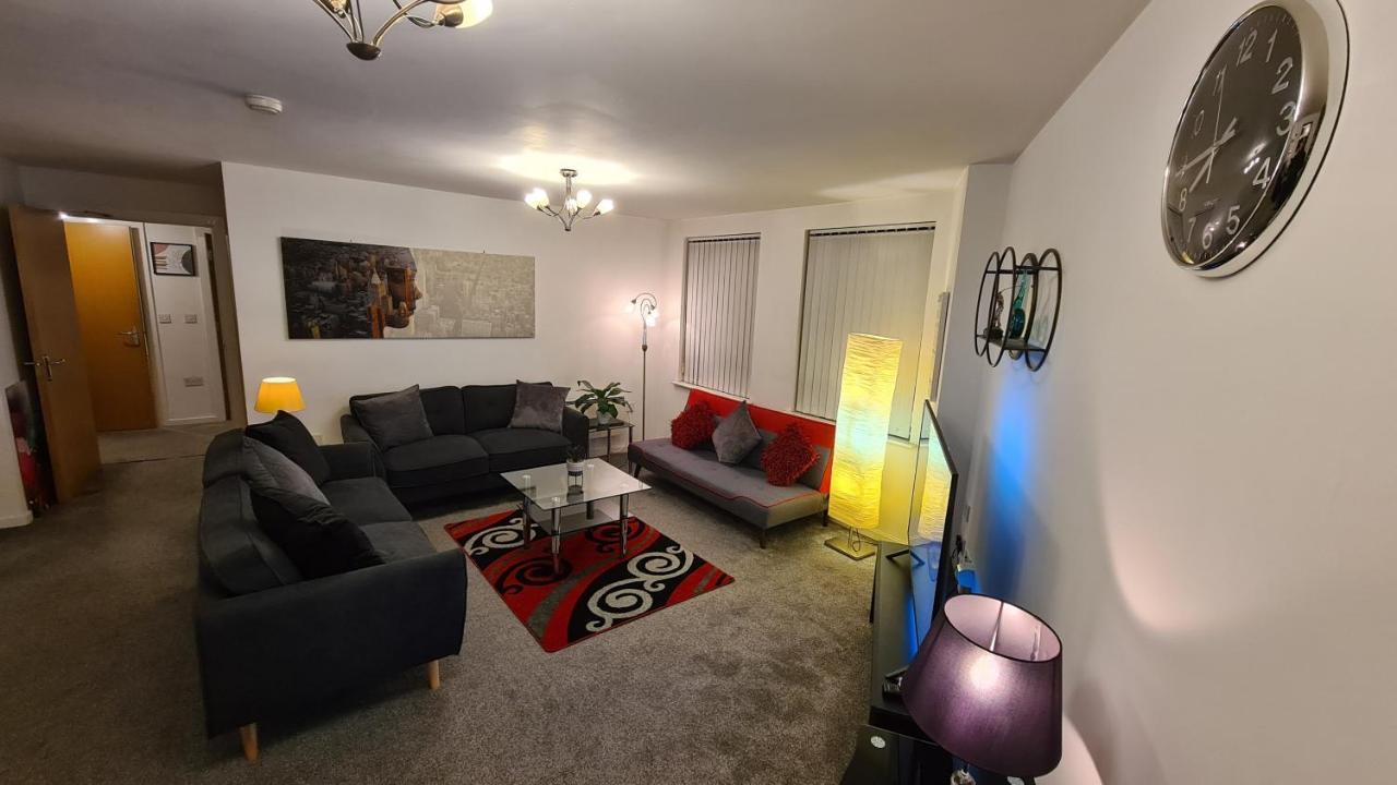 Luxury 2 Bed Apt With Free Wi-Fi & Parking Μάντσεστερ Εξωτερικό φωτογραφία